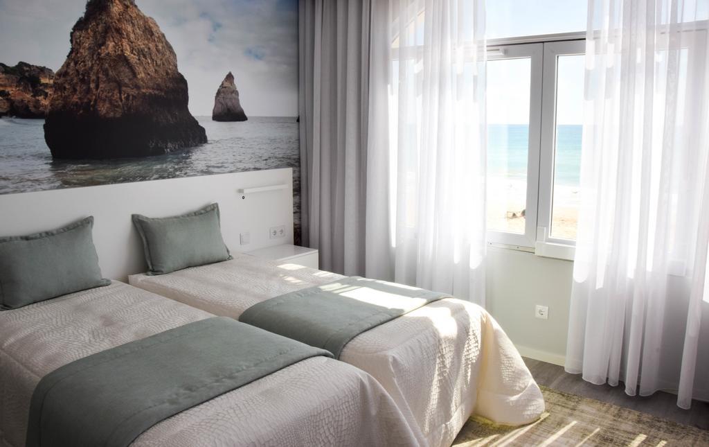 Golden Beach Guest House & Rooftop Bar ファロ エクステリア 写真