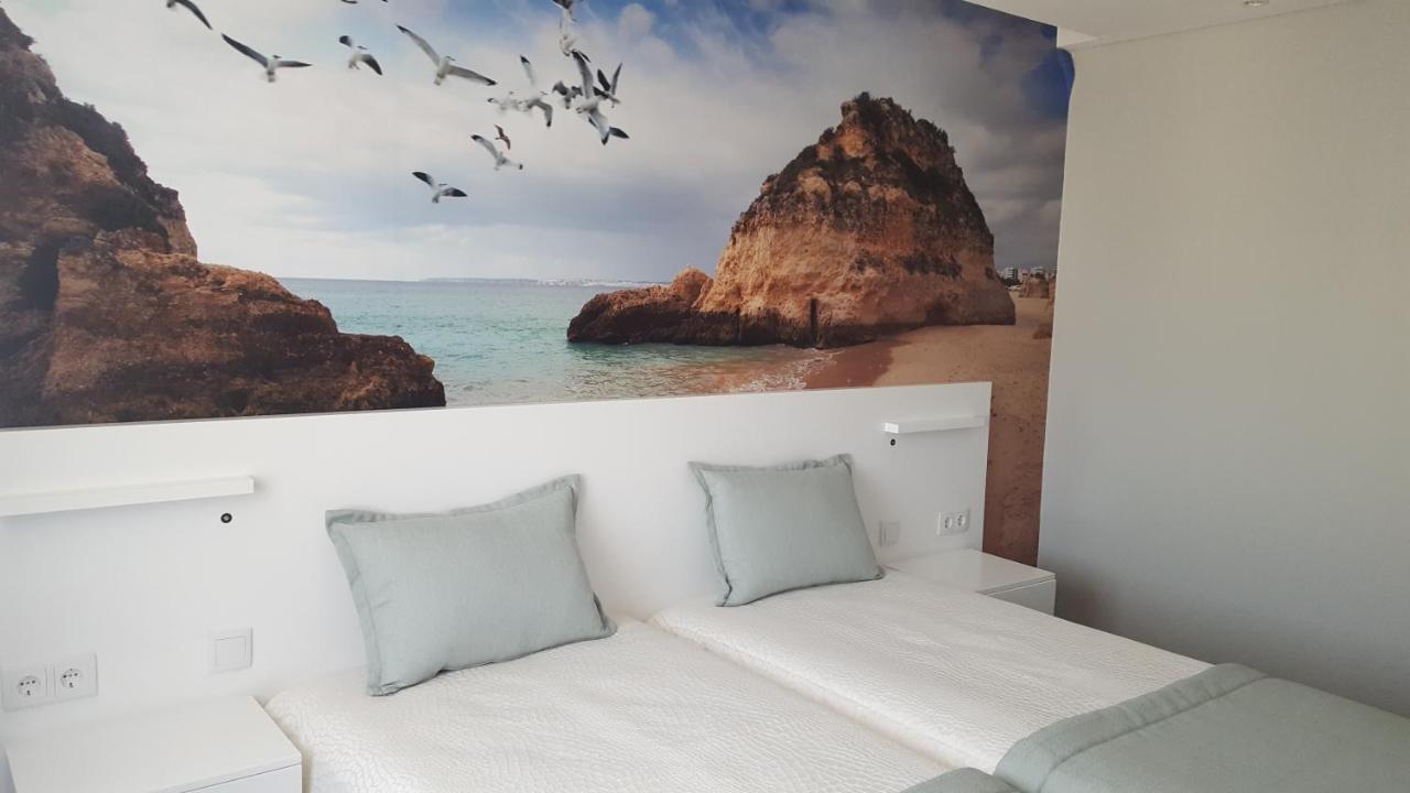 Golden Beach Guest House & Rooftop Bar ファロ エクステリア 写真