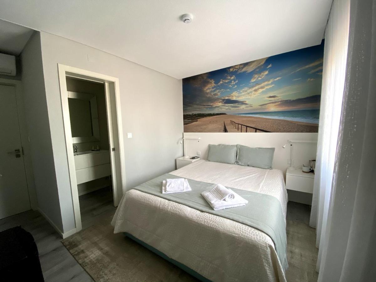 Golden Beach Guest House & Rooftop Bar ファロ エクステリア 写真