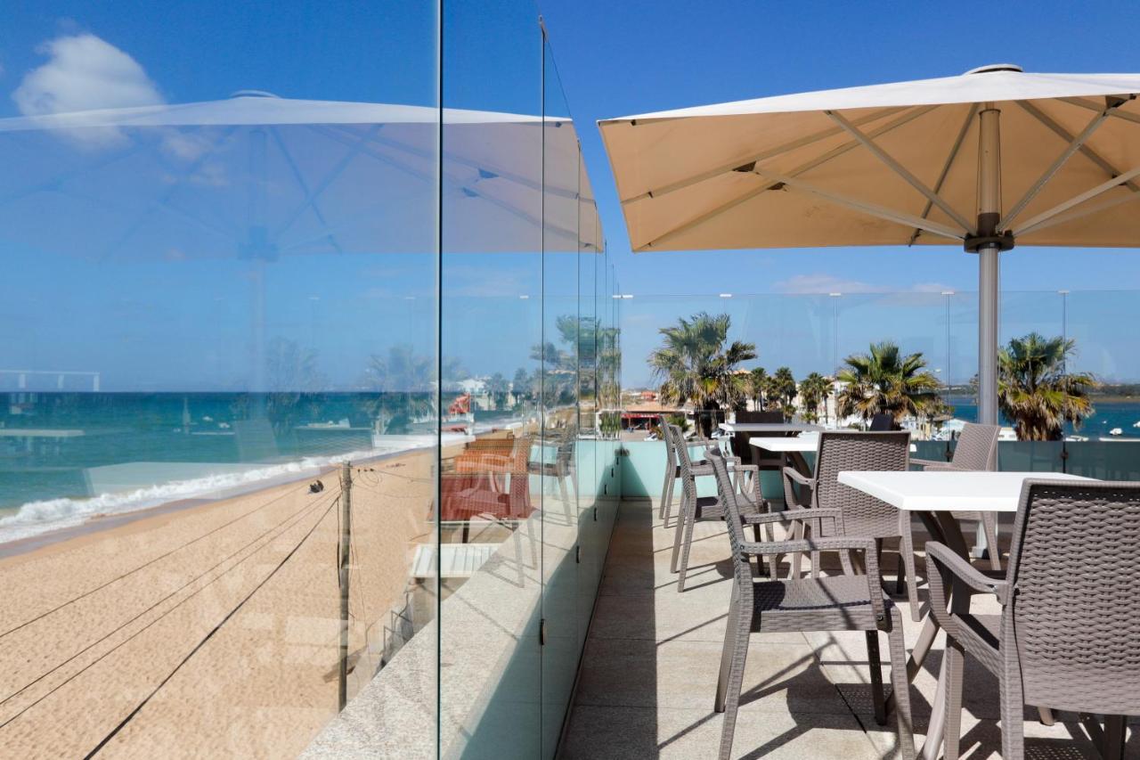 Golden Beach Guest House & Rooftop Bar ファロ エクステリア 写真
